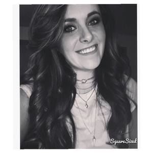 Meet your Posher, Chloe